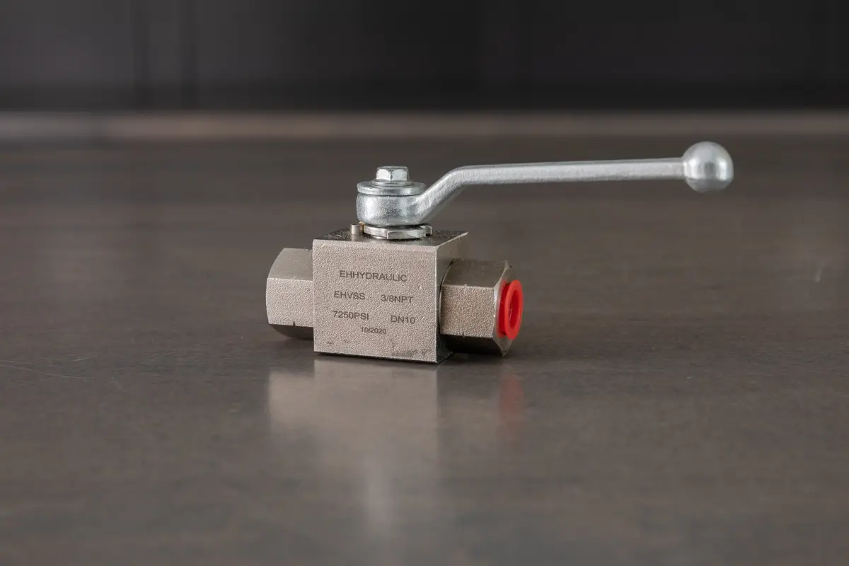 Carbon Steel 2-Way High Pressure Valve 3/8" Fnpt 1