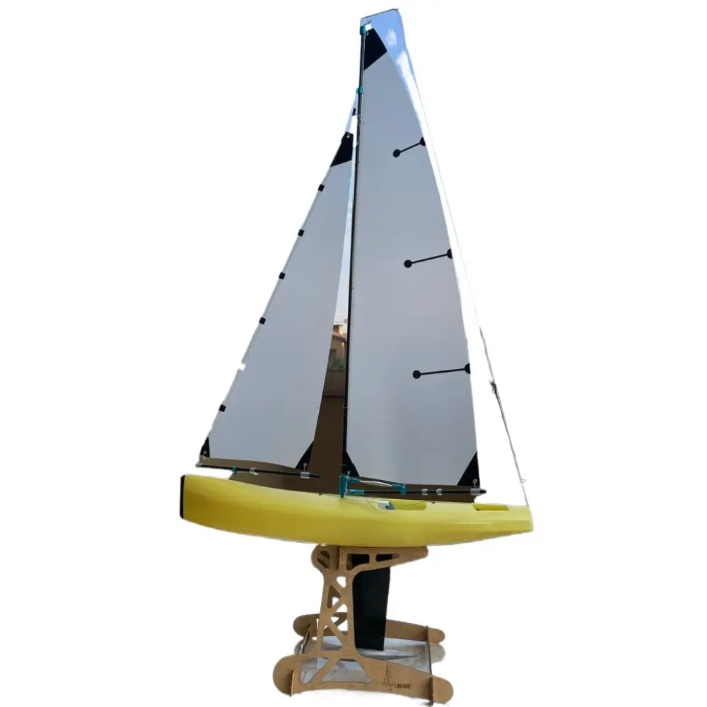 F5-550 F5-550 Class Rc Sailing Boat 1