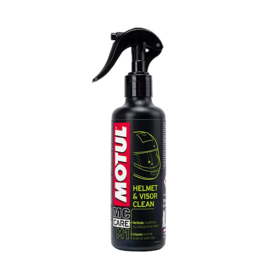 Motul Helmet And Visor Cleaner 1