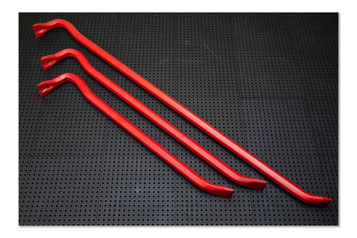 Obsessed Garage Crowbar Solution 1