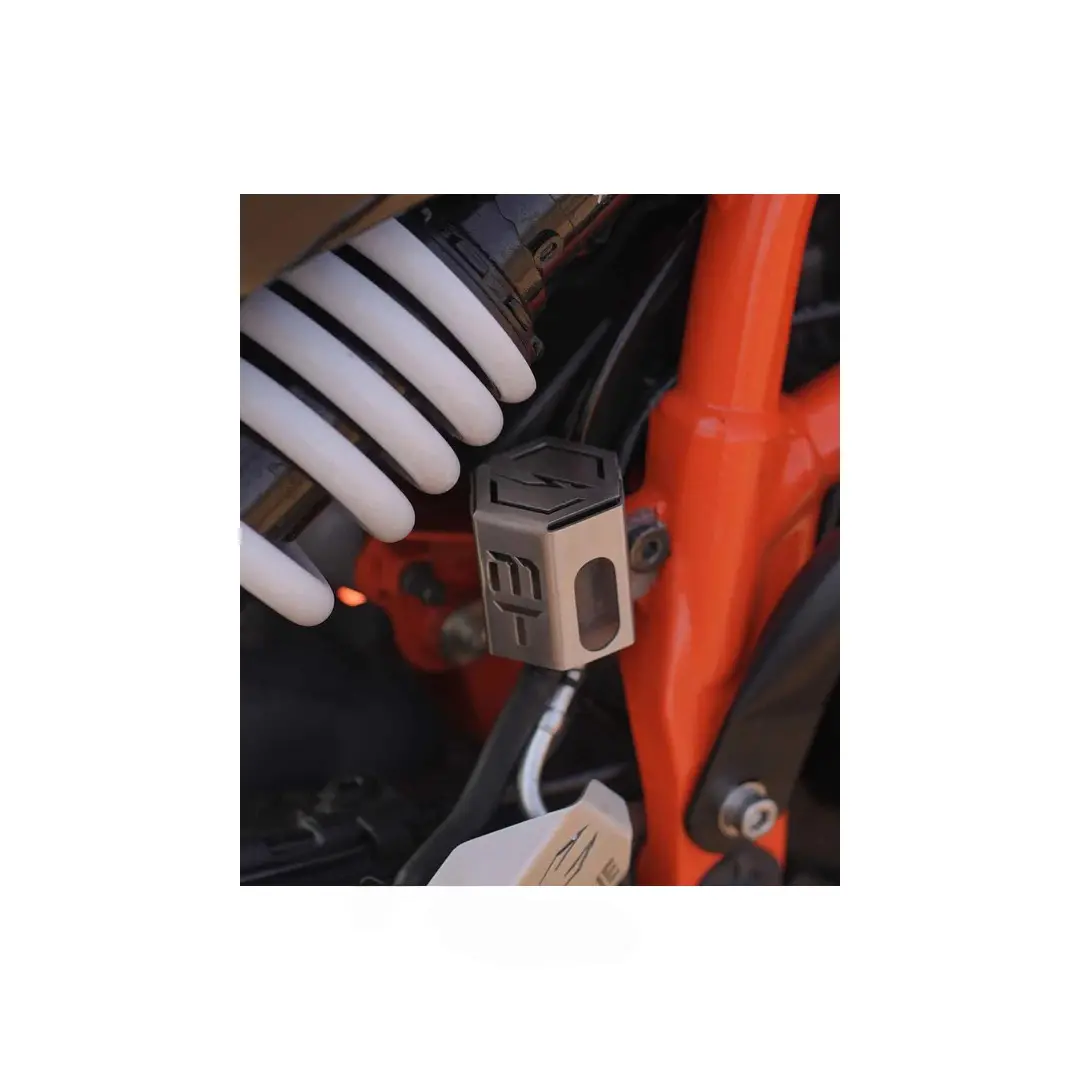 Moto Torque Reservoir Guard (Ss) For Ktm Duke 250/390 Gen-3 1