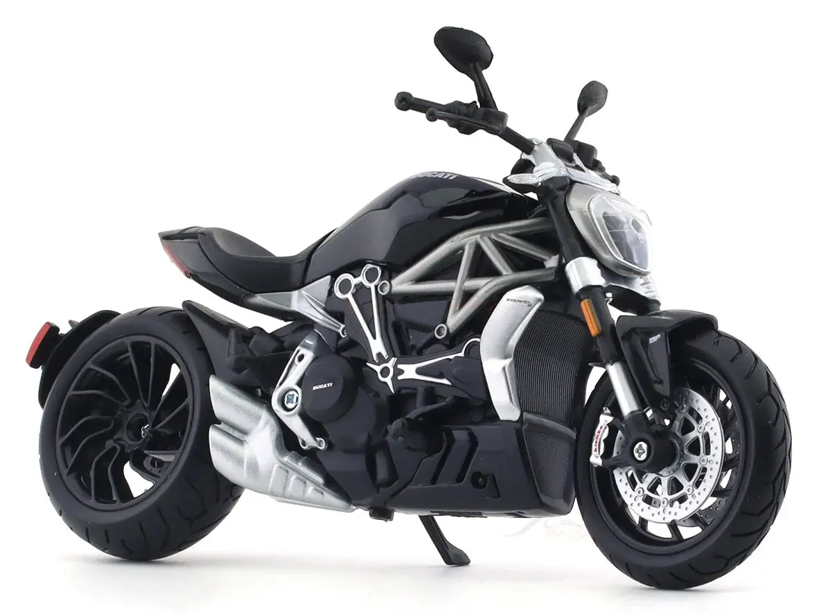 Maisto Ducati X Diavel S 1:12 Scale Model 1