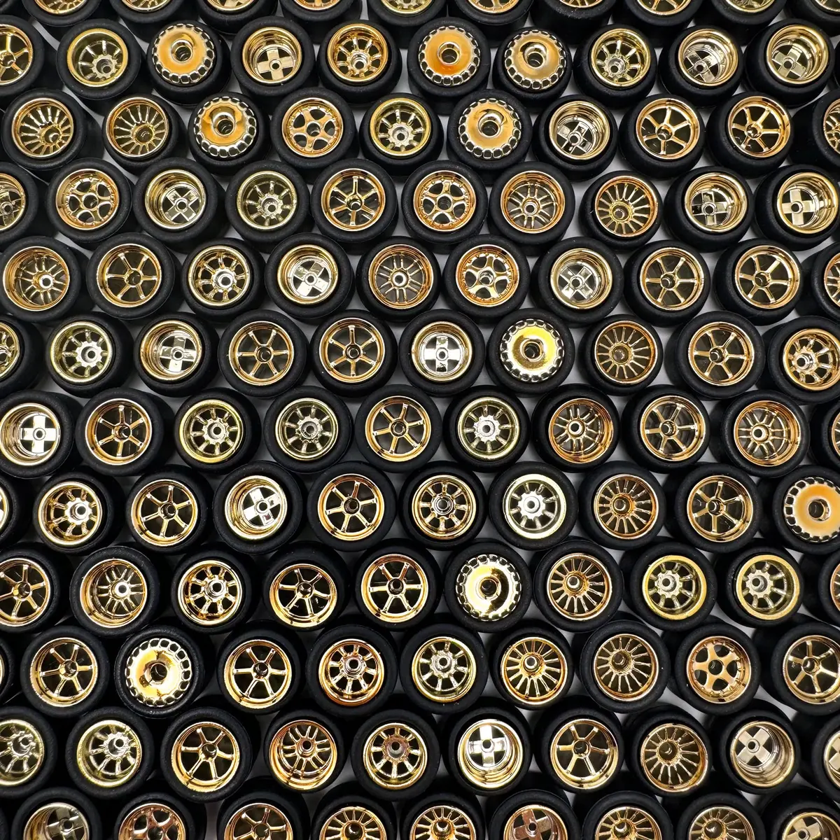Diamond Cut Gold With Alternative Tires 1
