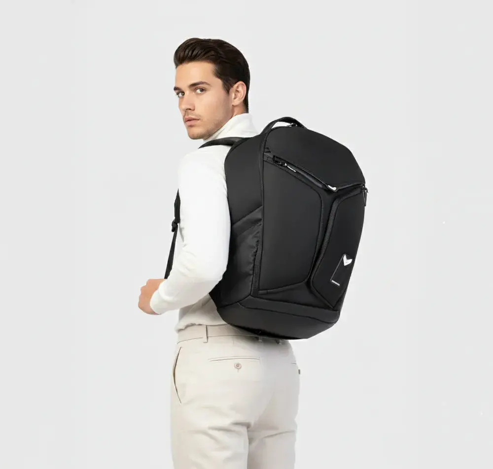 Lycan Backpack - Travel Bag | Vantora 2