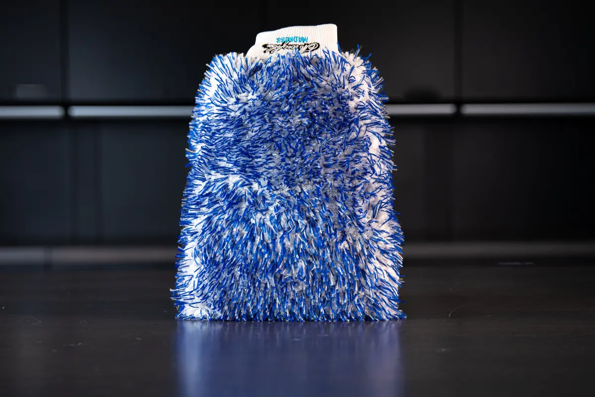 Microfiber Madness Incredimitt 1