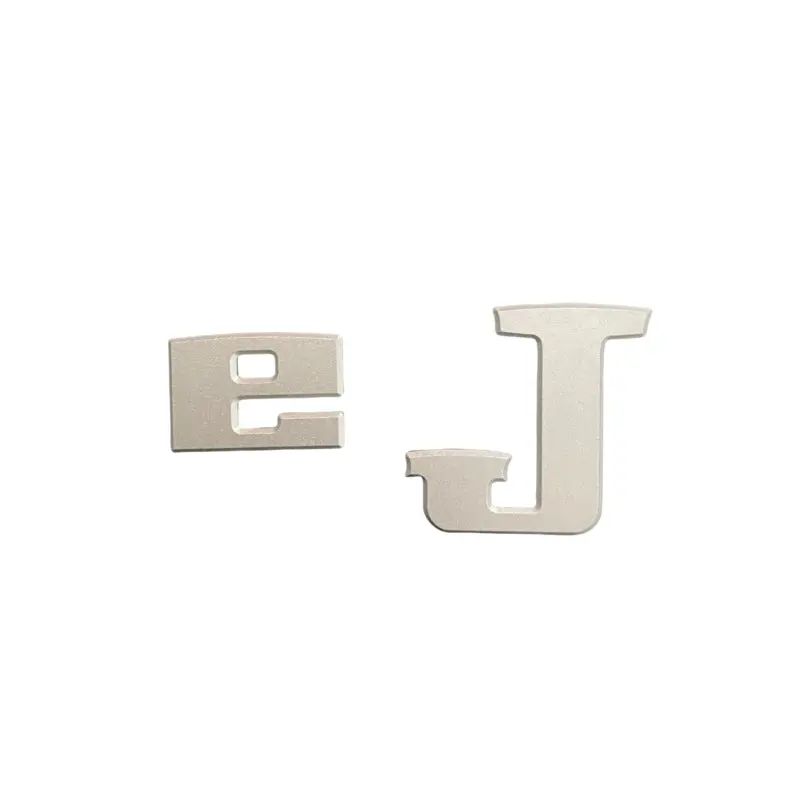 Twolf M715 Rc Car Tailgate Metal Logo 1