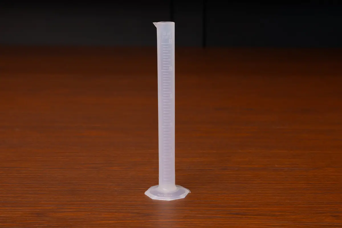 25Ml Polypropylene Graduated Cylinder 1