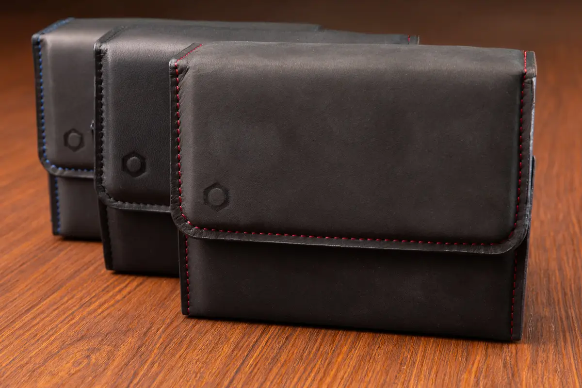 Leather Glove Box Kit With Sprayers 1