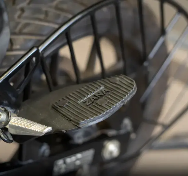 Zana Foot Rest For Suzuki V-Strom 250 1