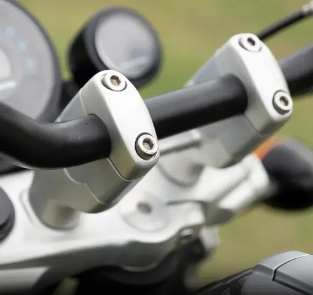 Zana Handlebar Riser For Super Meteor 650 (Vertical, Aluminum) 1