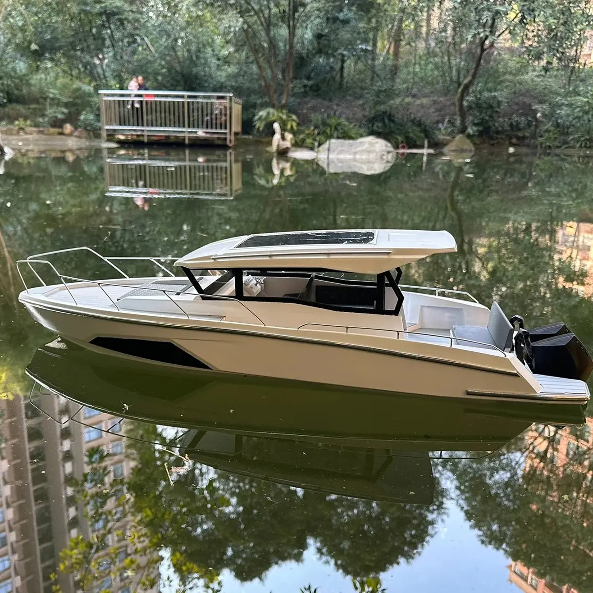 3D Printing Outboard Motor Luxury Yacht Remote Control Boat Rtr 71Cm Length 2
