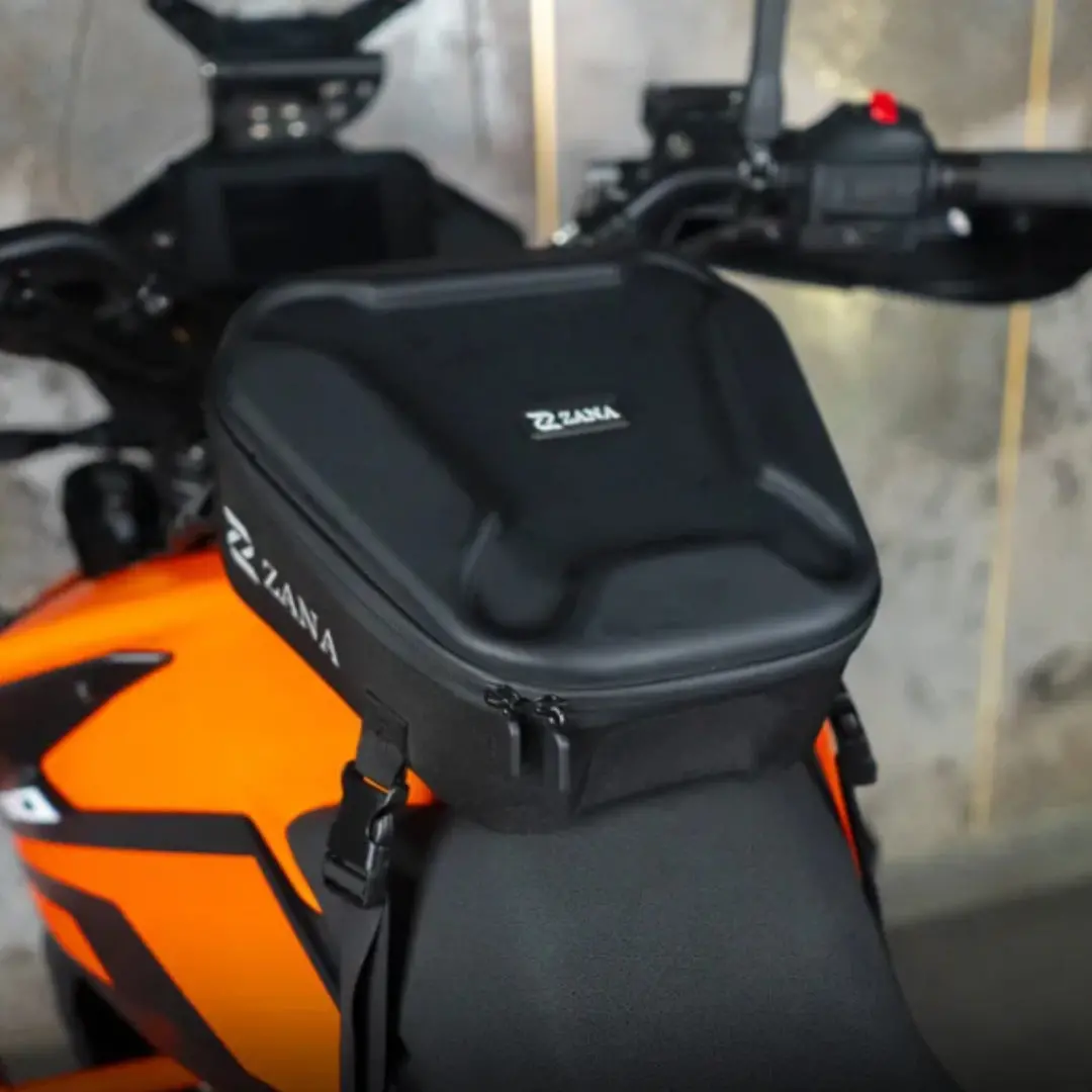 Zana Tripper Tank Bag (8.0 Litre) 1