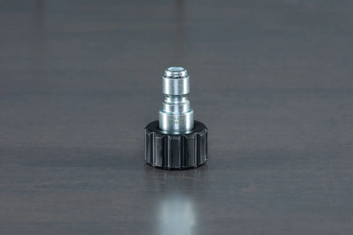 Zinc M22 Female (14Mm) To 3/8" Qd Plug 1