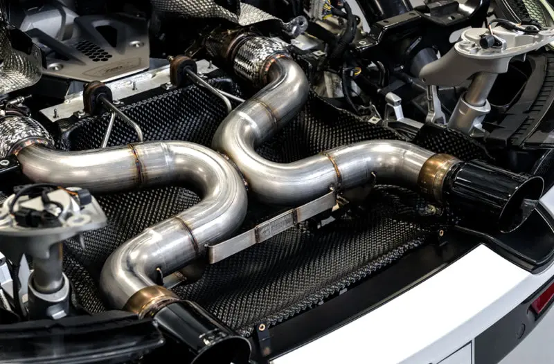 Awe Tuning Diamond Black-Tipped Performance Exhaust System For Mclaren 720S 1